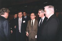 Alain LAMASSOURE avec Jacques DELORS, Président de la Commission européenne et John MAJOR, Premier Ministre britannique (1992)